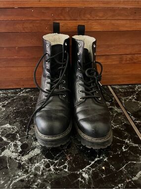 H&M Black Lace-Up Shearling-Lined Combat Boots